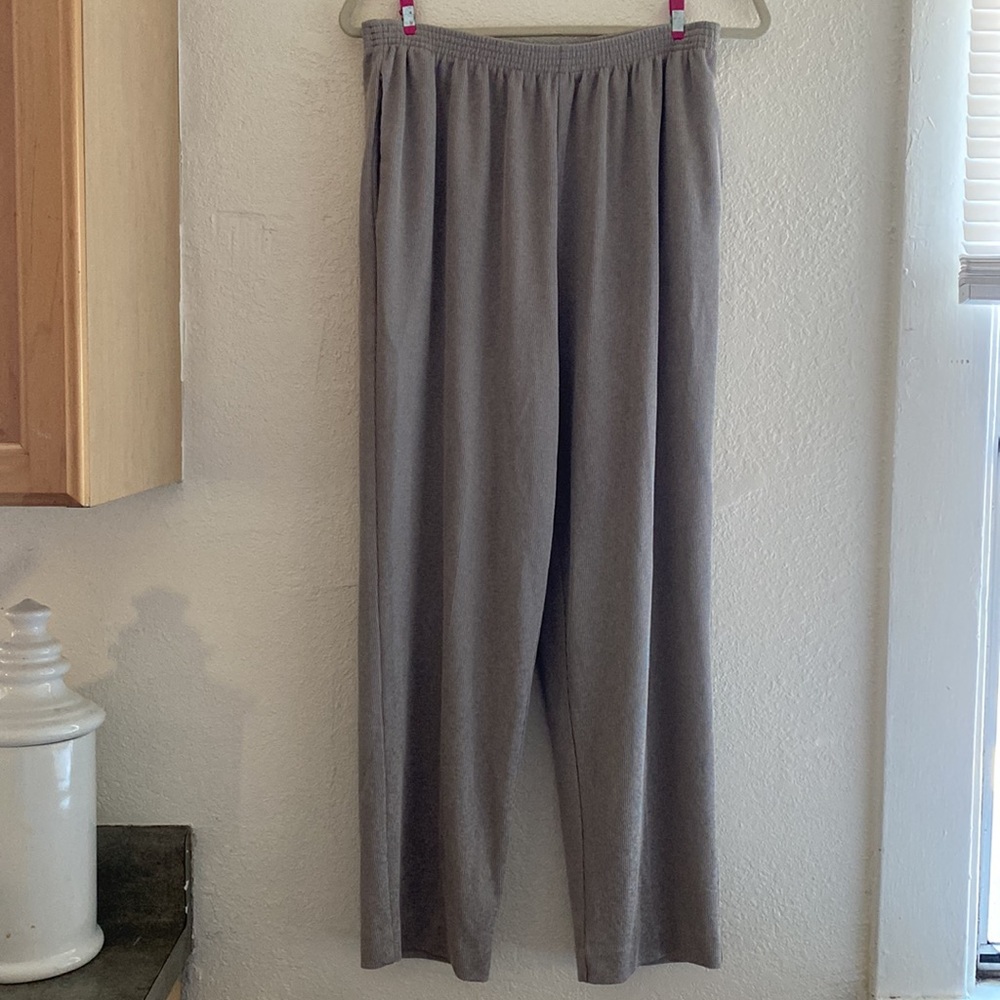 2 Piece Set - Picture 10 of 15